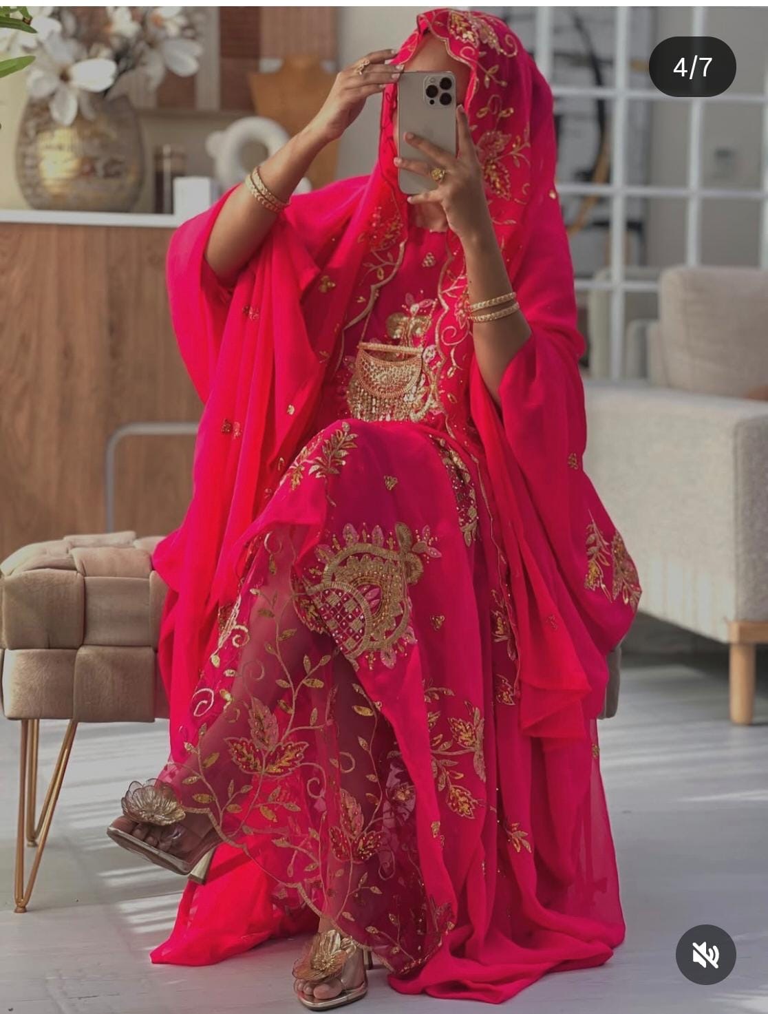 Hindiya Red stone Dirac